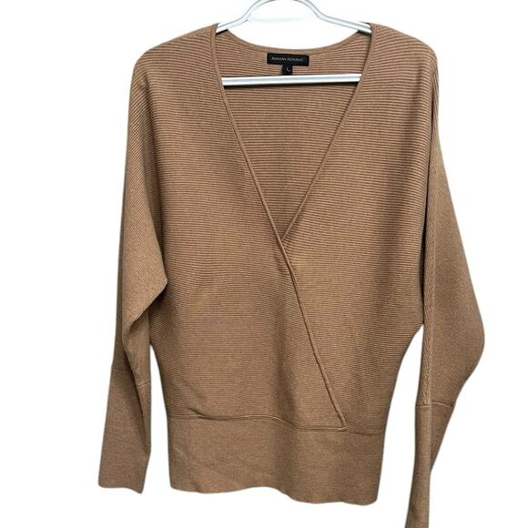 BANANA REPUBLIC Rina Rib‎ Wrap Front Camel Sweater Women’s Size Large - Picture 2 of 10